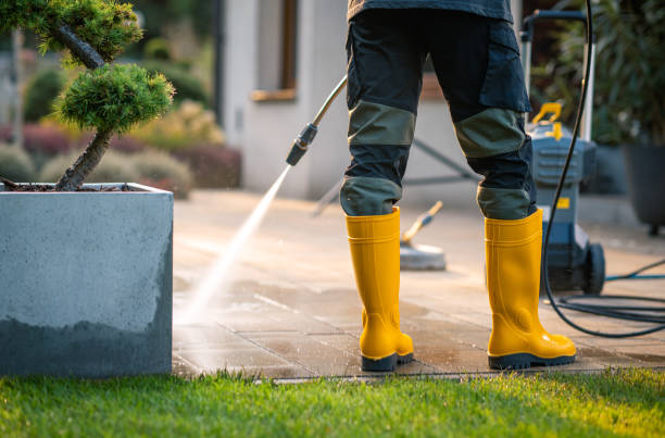 Fence Pressure Washing in Lauderdale Lakes, WI